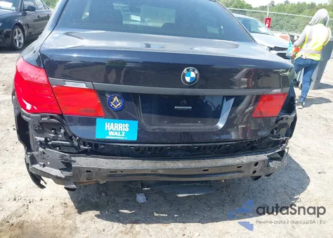 2011 BMW 740I z USA, uszkodzony, nr VIN WBAKA4C50BC392111